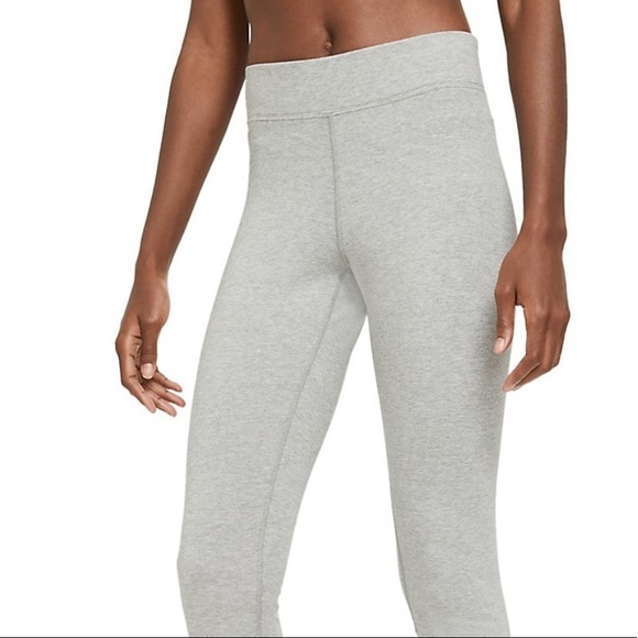 Nike Swoosh Leggings - Picture 1 of 7